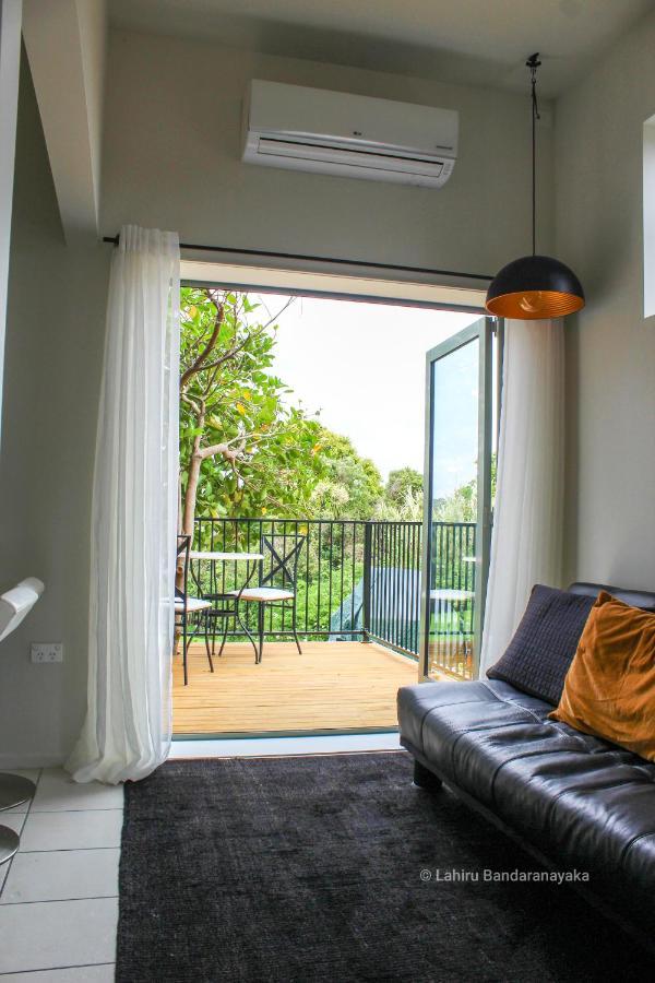 Le Chalet Waiheke Apartments Ostend Εξωτερικό φωτογραφία