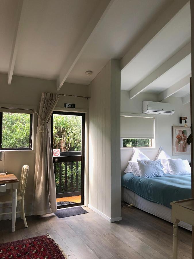 Le Chalet Waiheke Apartments Ostend Εξωτερικό φωτογραφία