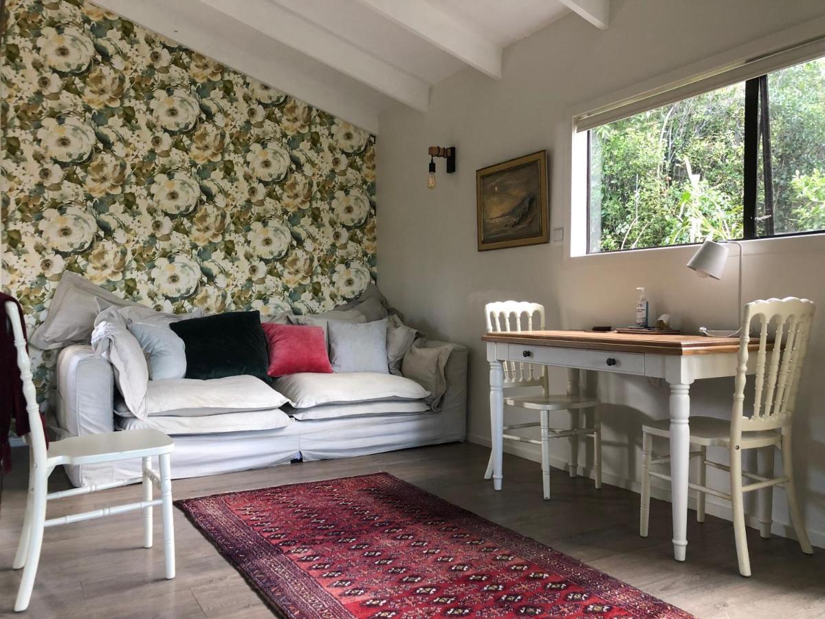 Le Chalet Waiheke Apartments Ostend Εξωτερικό φωτογραφία