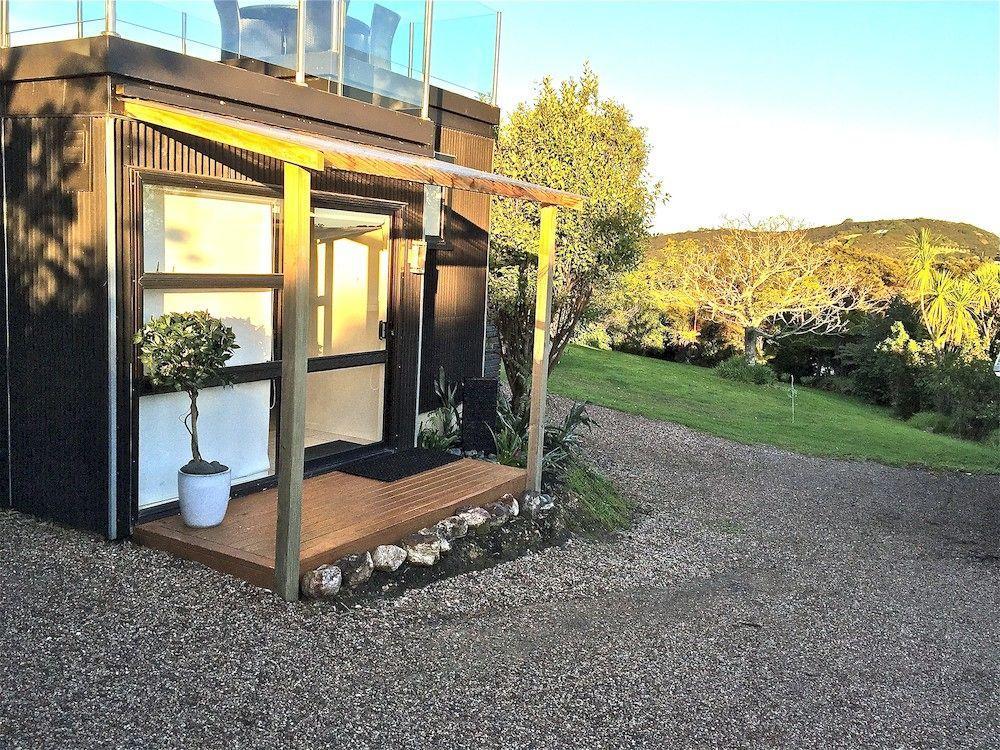 Le Chalet Waiheke Apartments Ostend Εξωτερικό φωτογραφία