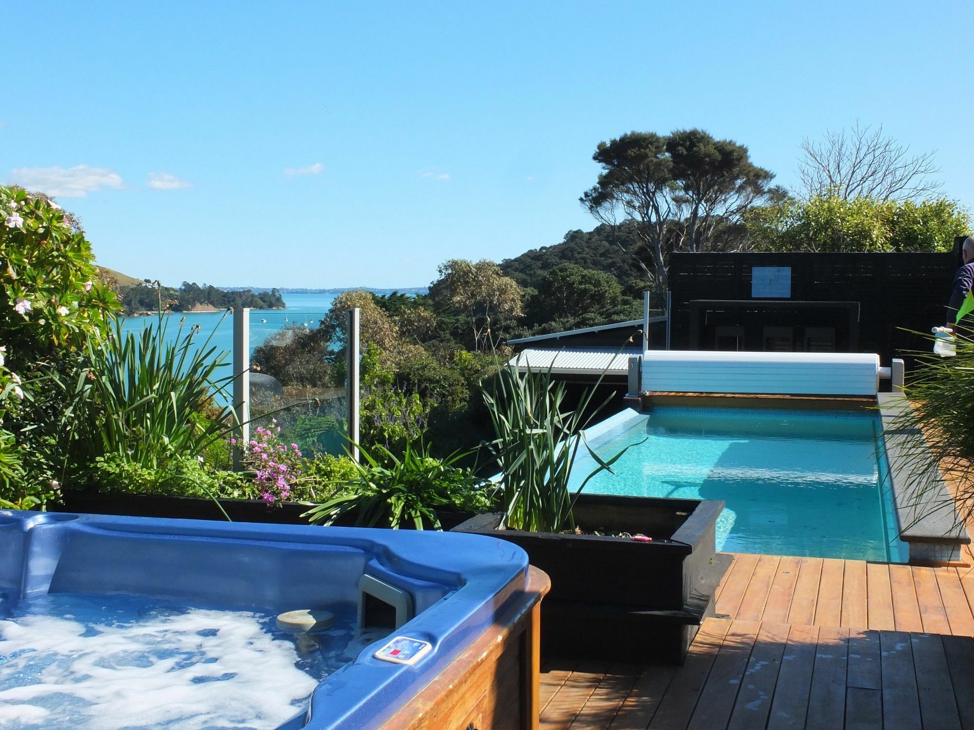 Le Chalet Waiheke Apartments Ostend Εξωτερικό φωτογραφία